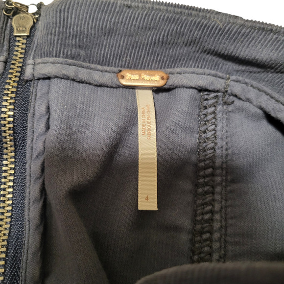 Free People blue corduroy zip closure mini skirt, size 4 - Picture 3 of 6